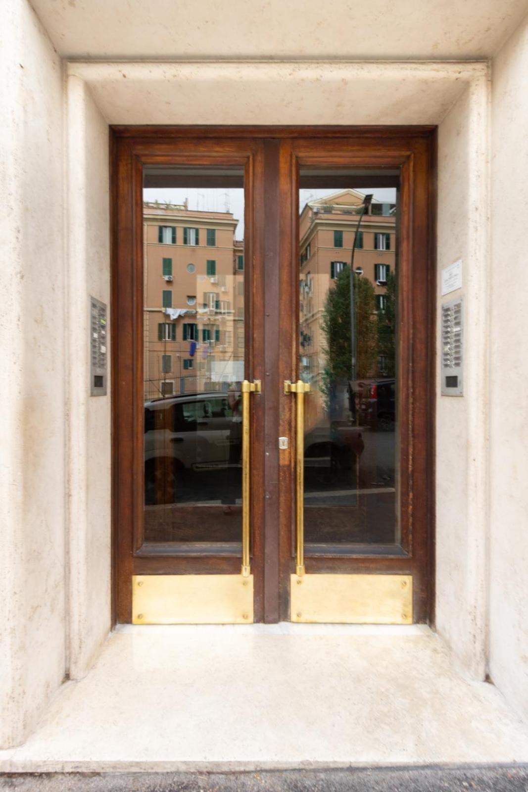 Near The Vatican Cipro Metro Station Apartment Rome